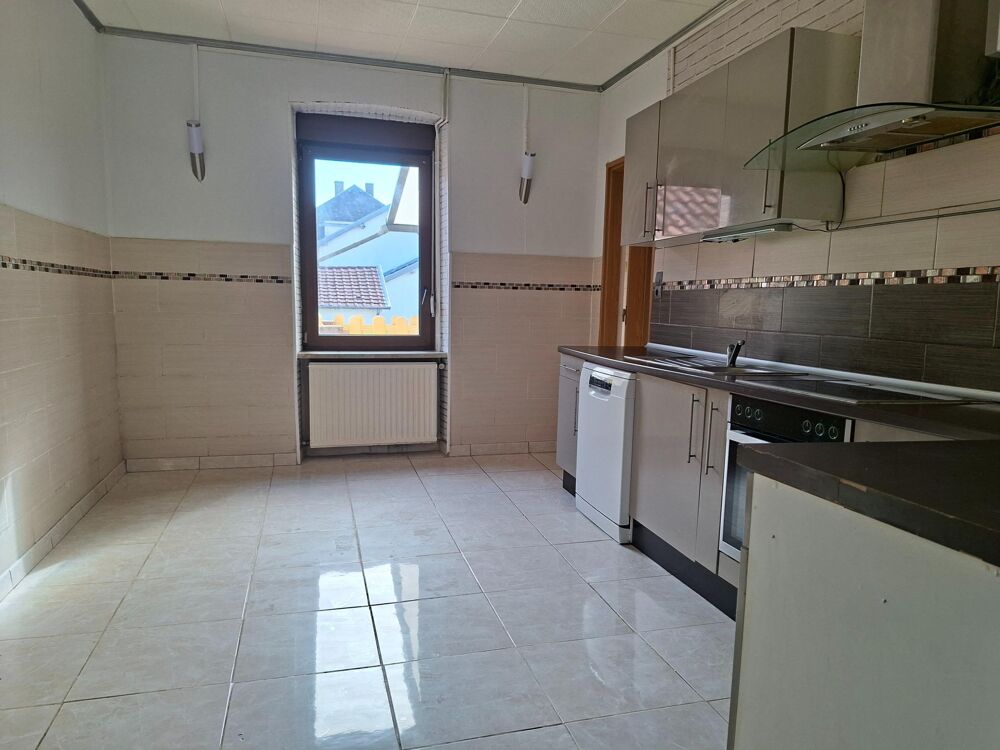 Vente Maison Charmante maison avec terrasse et jardin en plein centre ville!! Stiring-wendel