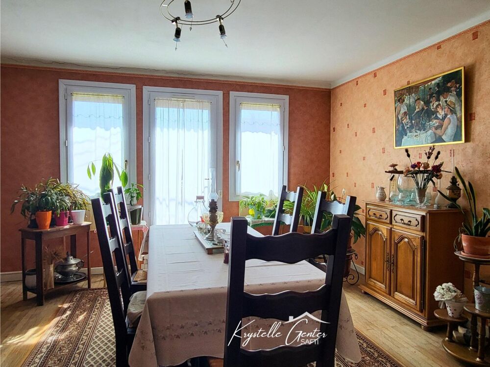 Vente Maison Maison 170 m² utiles, terrain arboré, dépendances Dole