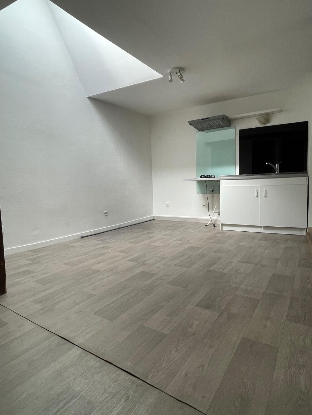 Vente Immeuble Rare à la vente !!! Immeuble composé d'un duplex et deux locaux commerciaux Bonnieres-sur-seine