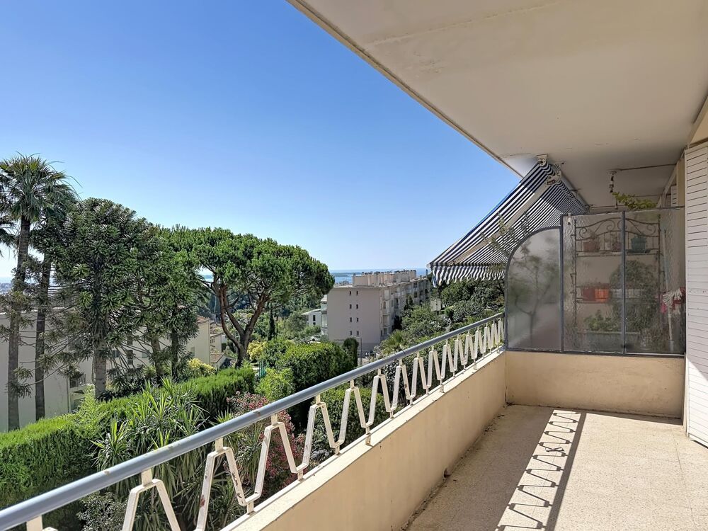Vente Appartement EXCLUSIVITÉ – Cannes – Lumineux 2 pièces avec terrasse et échappée mer Cannes