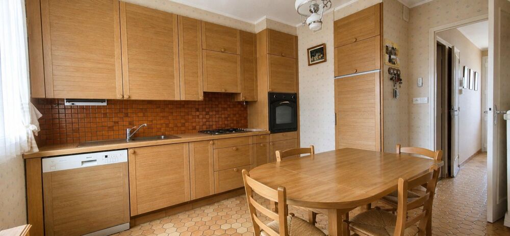 Maison à deux pas des commodités