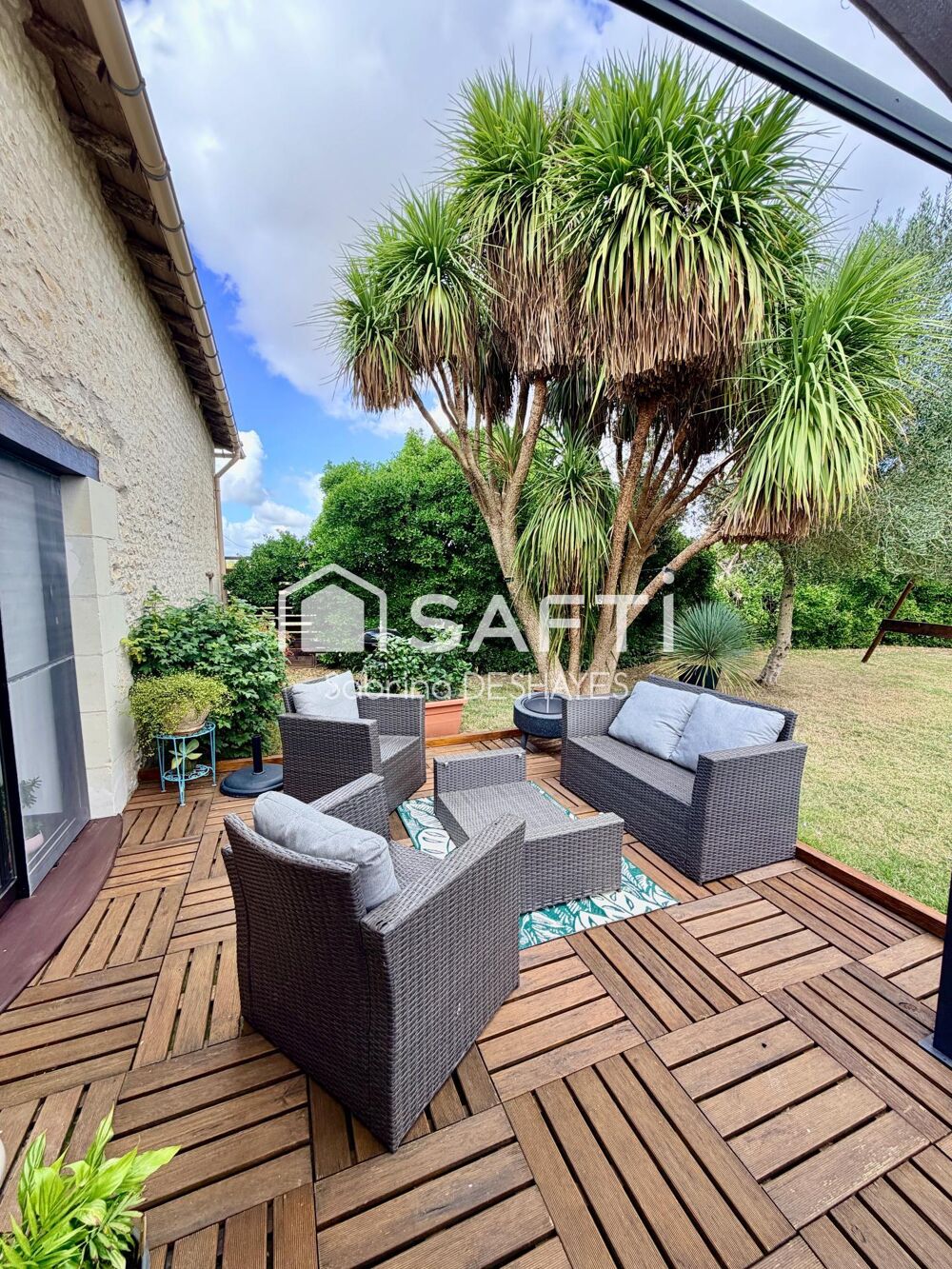 Vente Maison CACHET EXCEPTIONNEL -  maison avec dépendances et jardin arboré La roche-rigault