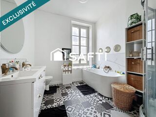  Maison � vendre 8 pi�ces 220 m�