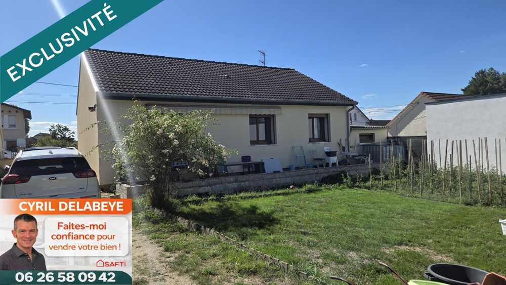 Maison T4 de plain-pied, DPE C aux panneaux photovoltaïques et terrain sans contrainte : la sérénité à trois minutes de toutes c
