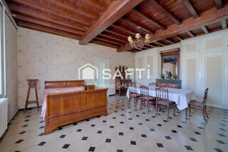  Maison à vendre 9 pièces 242 m²