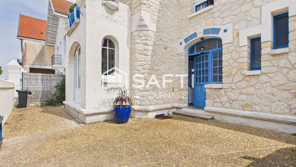 Maison ART DECO, à 50 mètres de la plage.