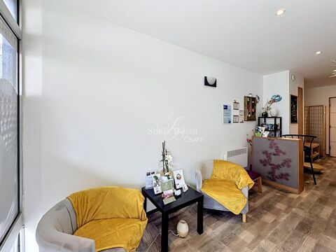   LOCAL COMMERCIAL 60M2 + PLACE STATIONNEMENT 