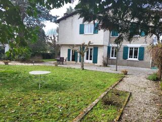  Maison � vendre 8 pi�ces 220 m�