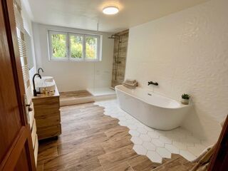 Maison 8 pièces 230 m² · à Villers-le-Lac · 230 m² · 497 000 €