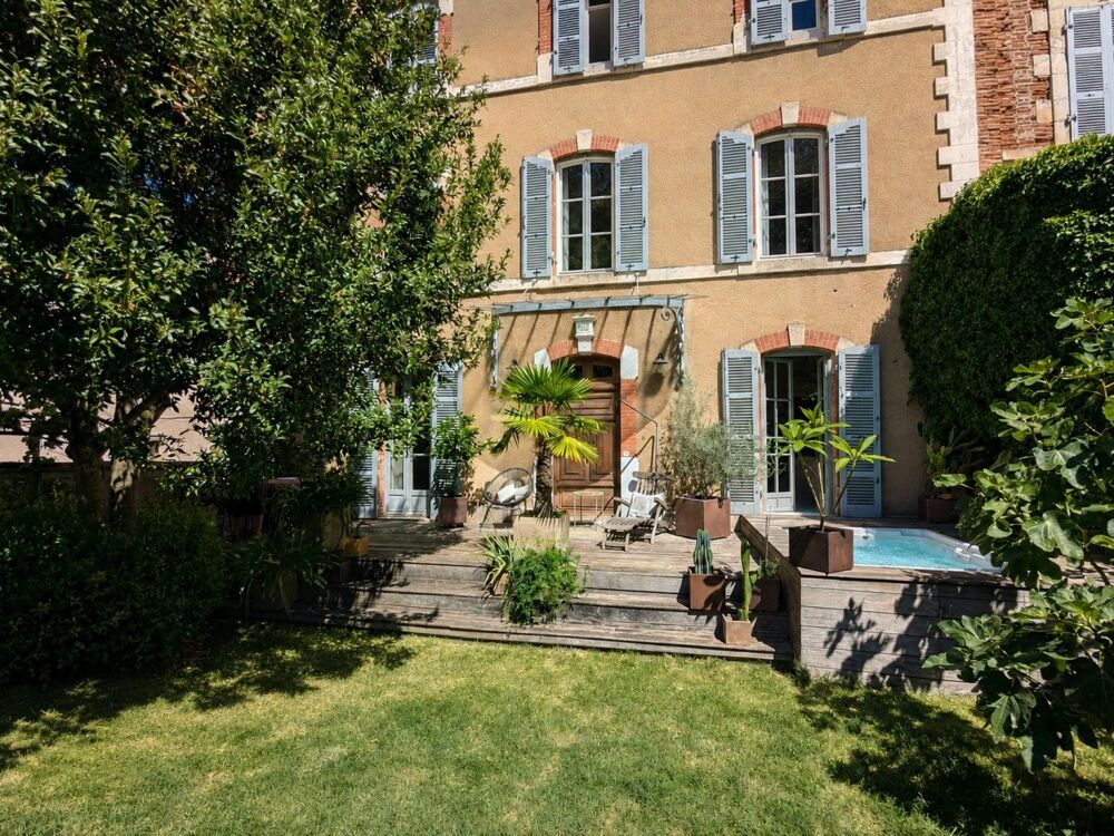 Vente Maison Cahors centre-ville – Maison ancienne rénovée avec jardin, garage et jacuzzi Cahors