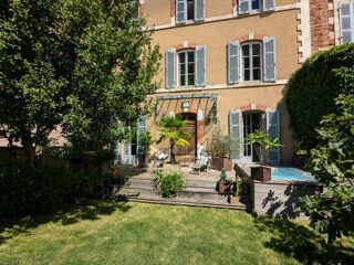  Maison à vendre 8 pièces 219 m²