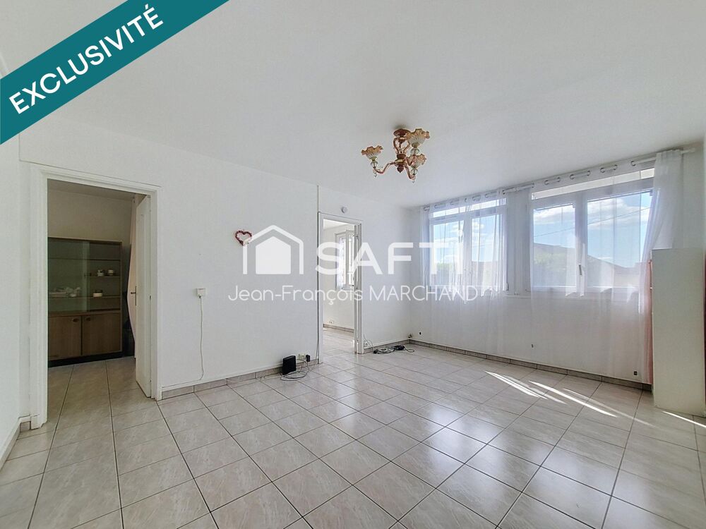 Vente Appartement A 12 minutes à pied de la gare RER de Poissy - T4 - 69m2 - 3 chambres - Cave Poissy