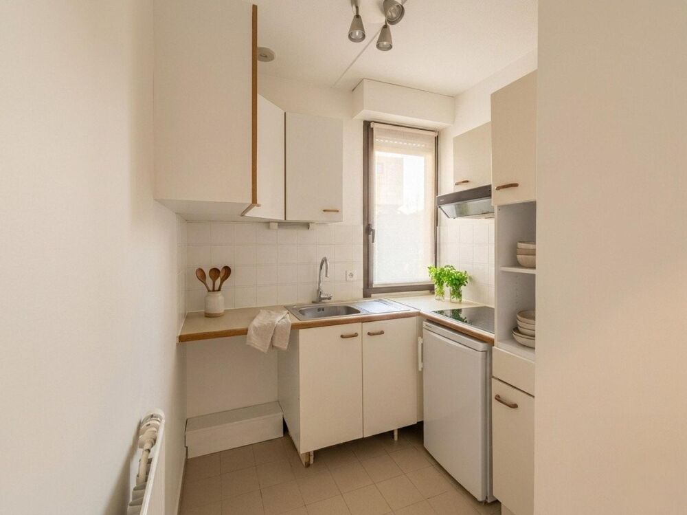 Vente Appartement 34000 - APPARTEMENT CLIMATISÉ ET TERRASSE SÉCURISÉE Montpellier