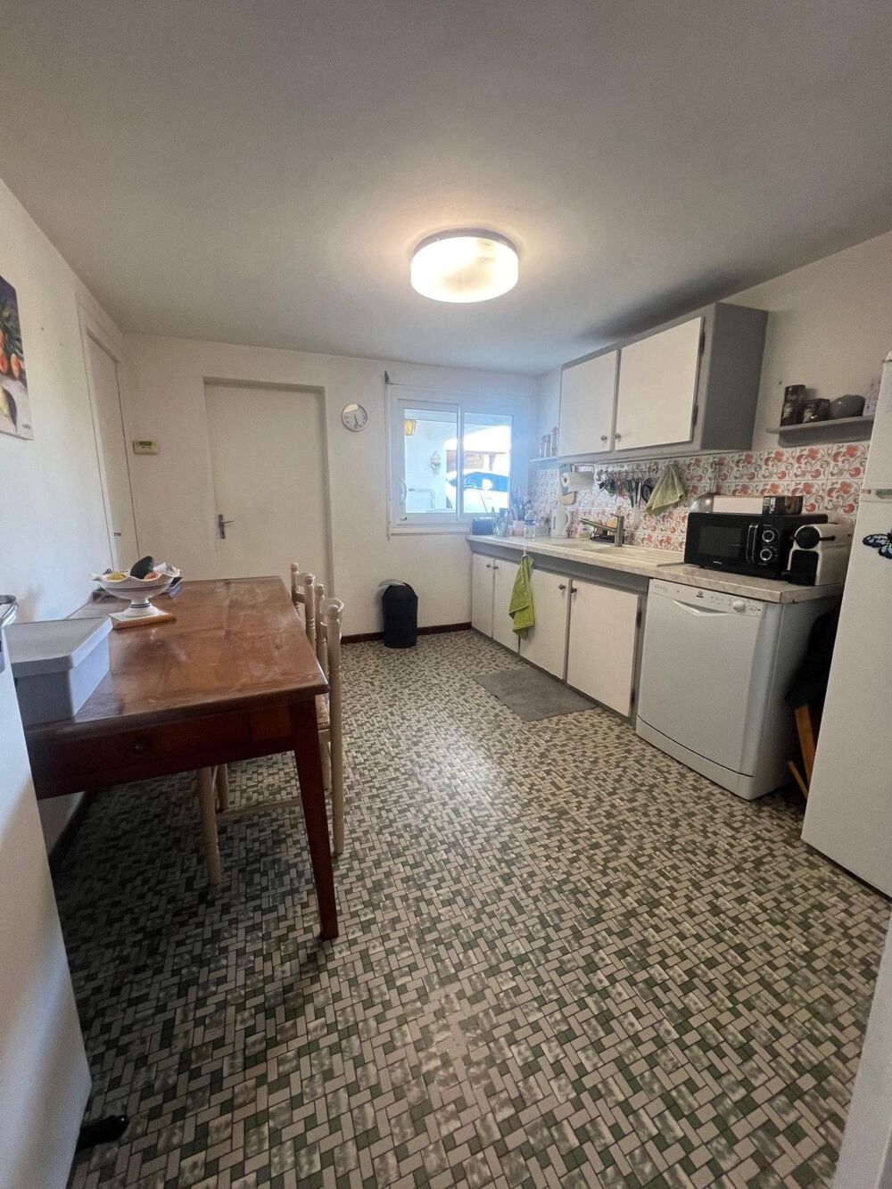 Vente Maison Grande batisse familliale avec dépendance, terrain et piscine à rénover Saint-martin-de-laye