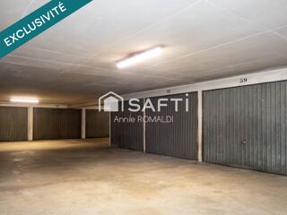  Parking / Garage  vendre 12 m