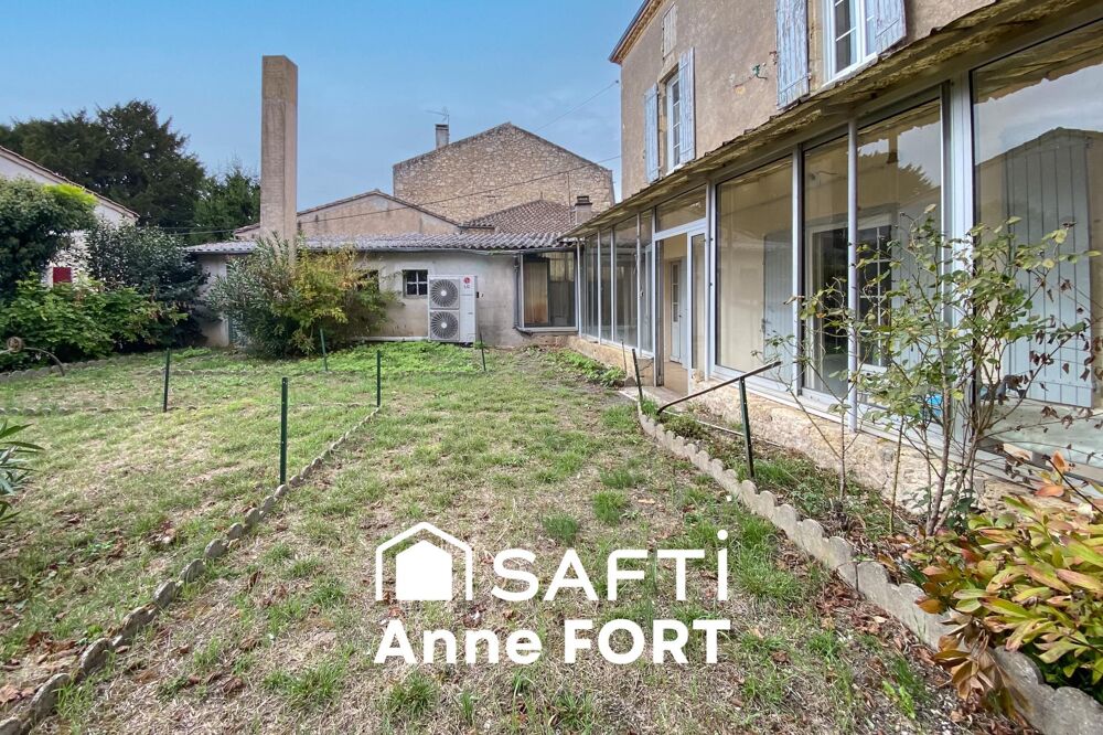 Vente Maison Maison de ville 190 m2 avec jardin attenant, 4 chambres, beaux volumes et potentiel d'aménagement Laroque-timbaut