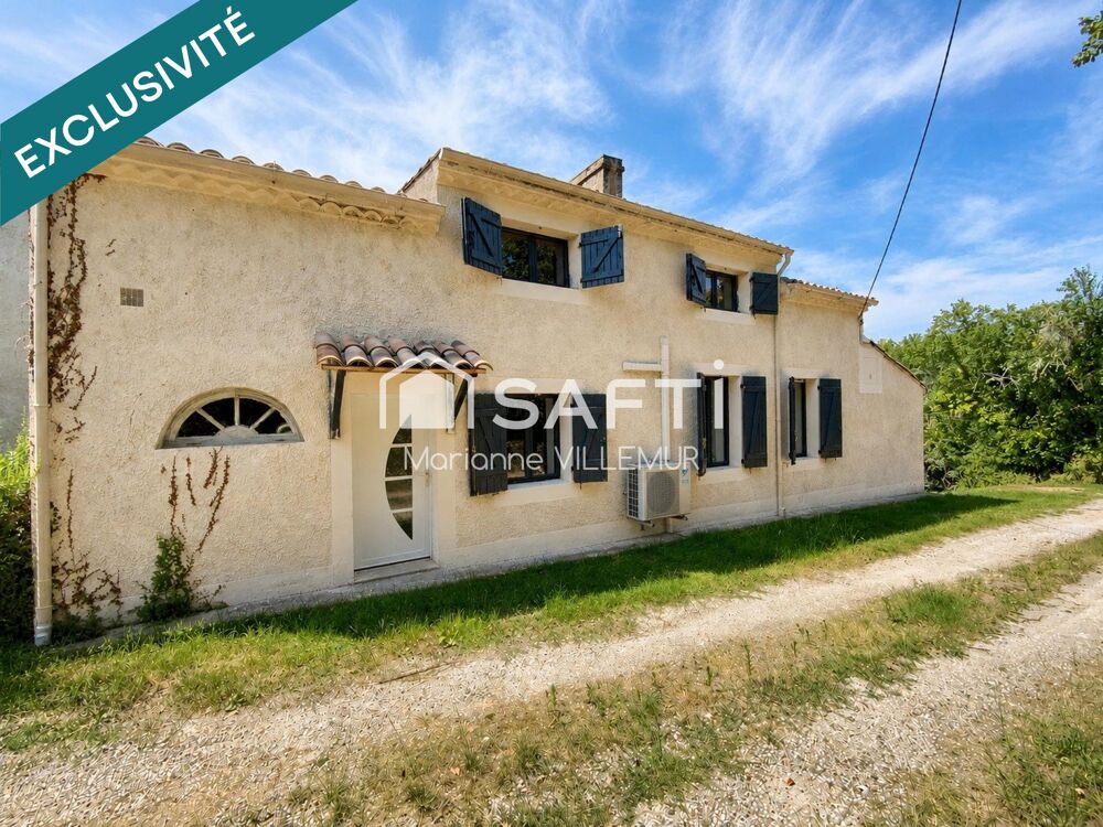 Maison en pierre rénovée et gîte, sur un terrain de 7824 m² avec piscine