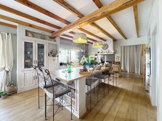  Maison  vendre 6 pices 252 m