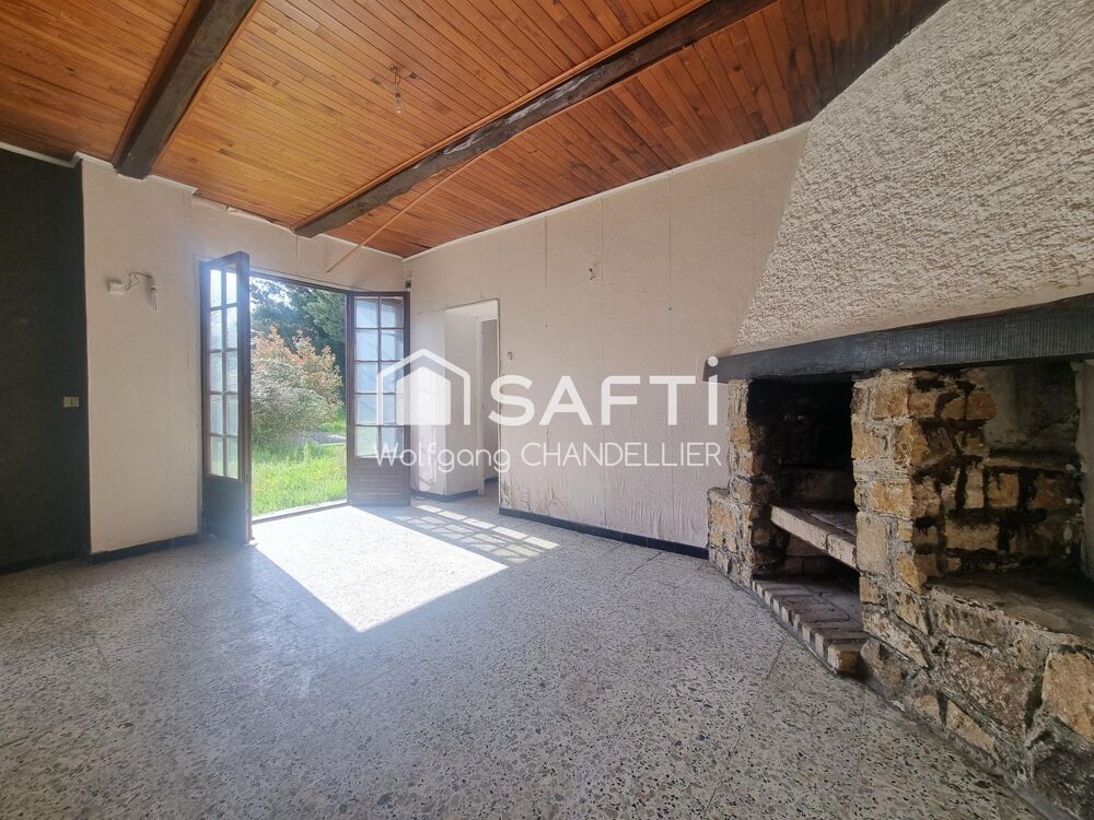 Maison a rénover dans un cadre bucolique.