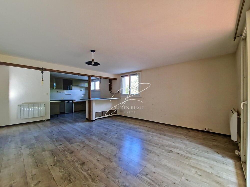 Vente Appartement Appartement T4 3 chambres 81 m² terrasse et jardin Sauvian