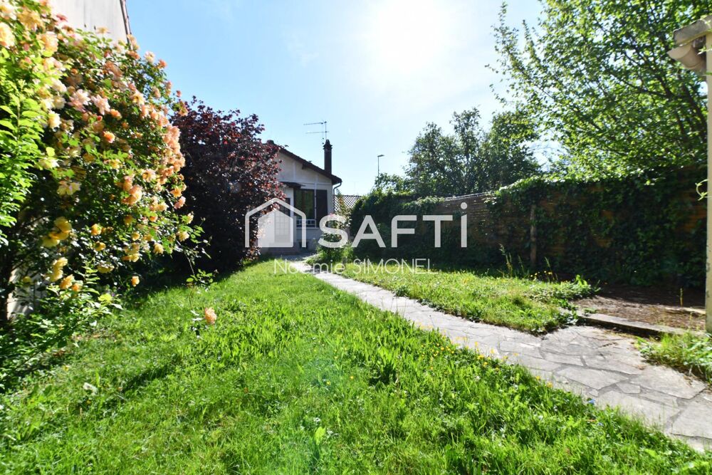 Jolie petite maison dans un quartier calme et pavillonnaire proche du futur métro!