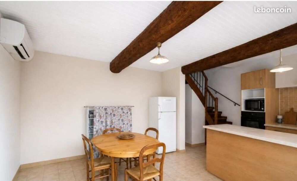 Vente Maison Maison de village climatisée R+2  2 chambres + bureau Canet