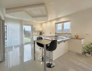  Maison � vendre 8 pi�ces 226 m�