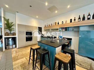  Maison � vendre 6 pi�ces 244 m�