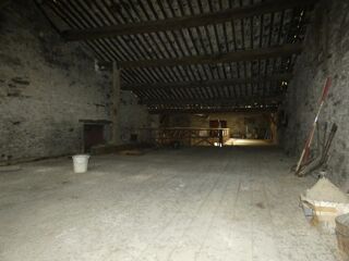  Parking / Garage  vendre 220 m