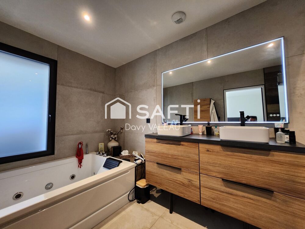 � vendre  Maison La Roche-sur-Yon (85000)
