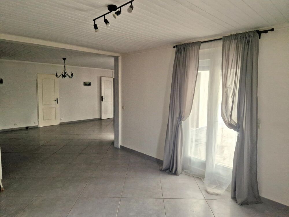 Vente Maison MAISON FAMILIALE DE PLAIN PIED 130m² Fontenay-le-comte