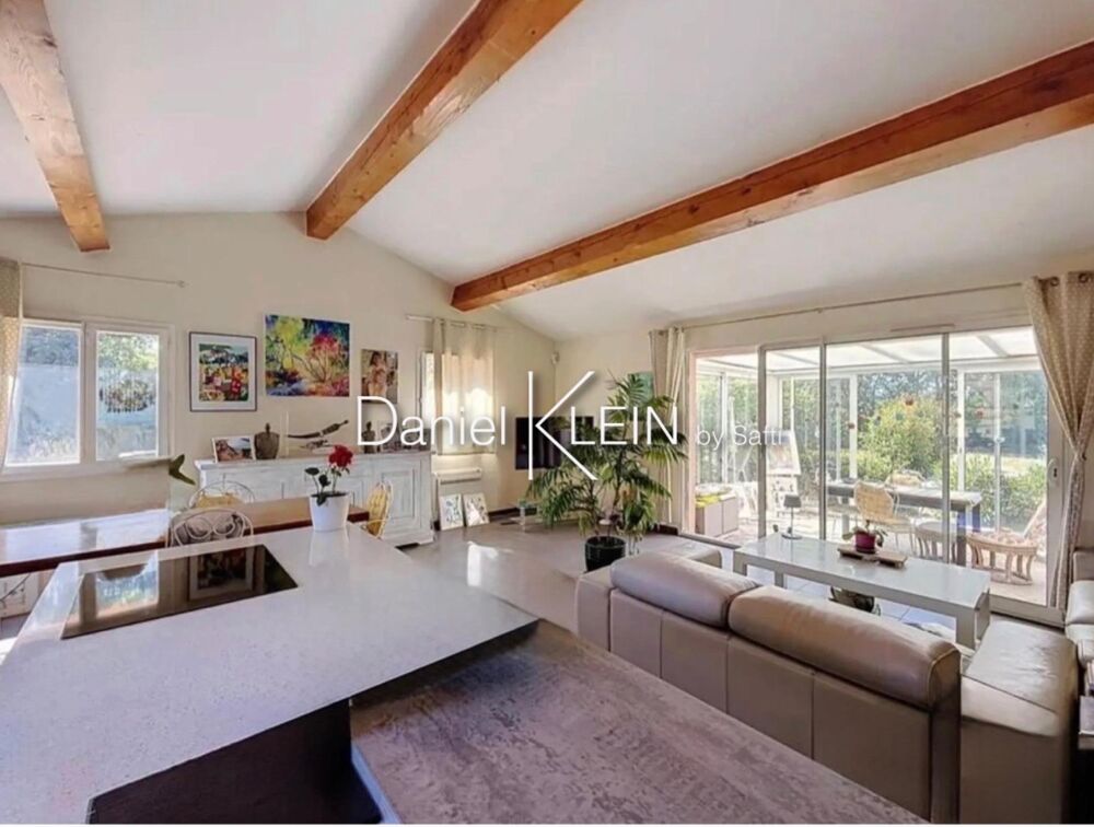 Vente Maison Maison provençale 120 m², terrain plat et cloturé Montauroux