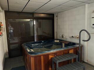  Maison  vendre 10 pices 210 m