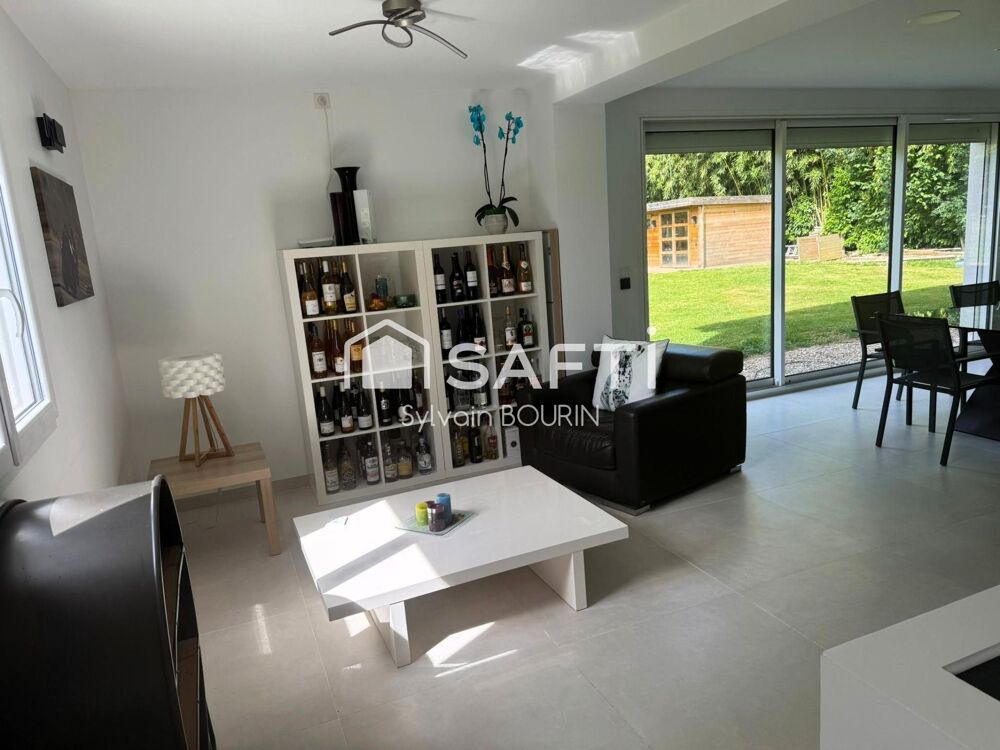 � vendre  Maison Sainte-Euph�mie (01600)