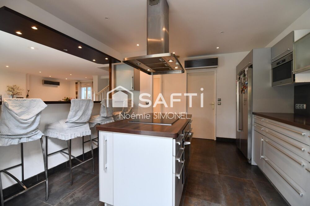 Vente Maison Grande maison familiale dans un secteur recherché de Morangis ! Morangis