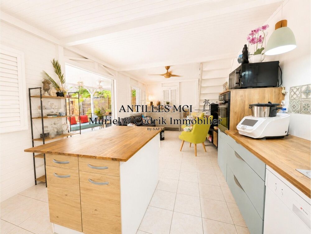 Vente Maison Une maison, plusieurs possibilités à Sainte-Anne Sainte-anne