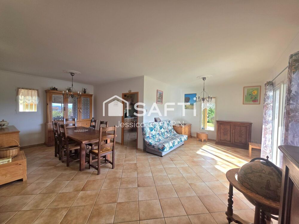 Plain-pied, vue Pyrénées, 2 800 m² de terrain et calme absolu