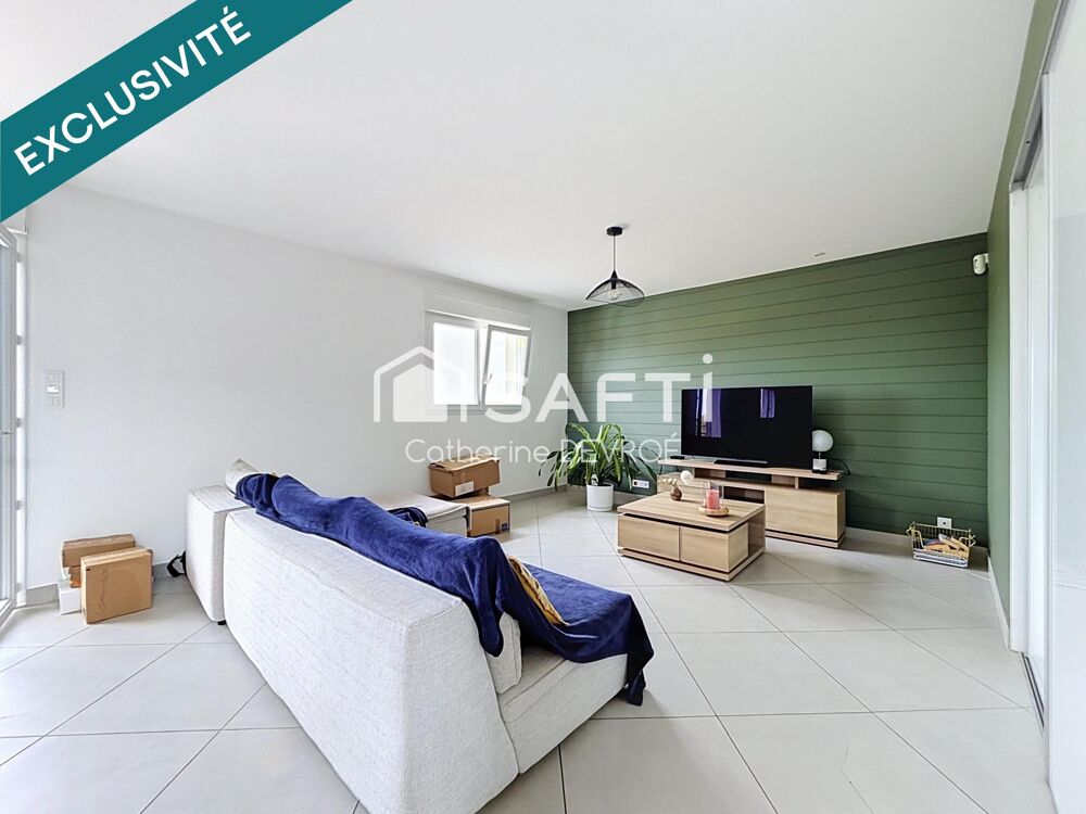 Vente Maison Lumière, volumes et vue dégagée Henneveux