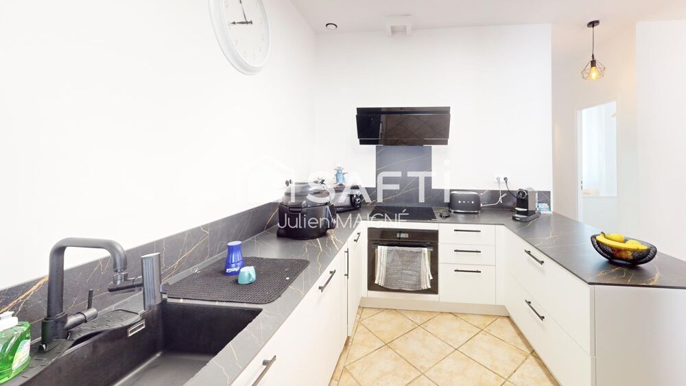 Vente Maison Plain-pied de 108 m² au calme absolu : 4 chambres, cuisine d'été et 530 m² de terrain, sans aucun travaux Toulon