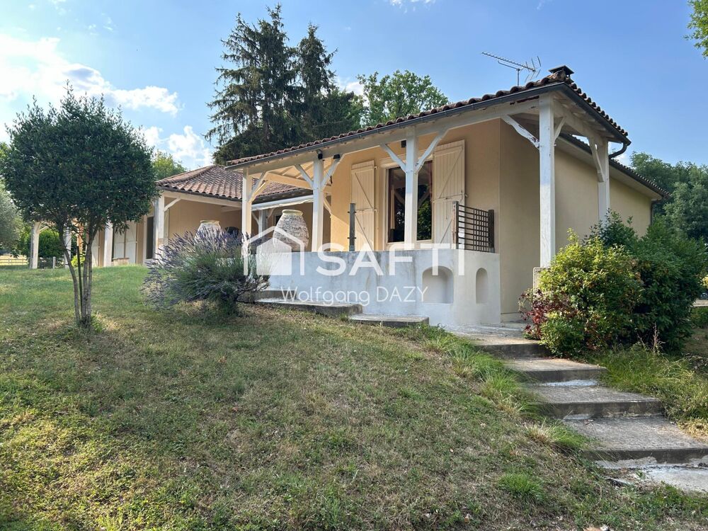 Villa à proximité du lac et du golf de SAINT-CYR