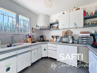  Maison  vendre 8 pices 156 m