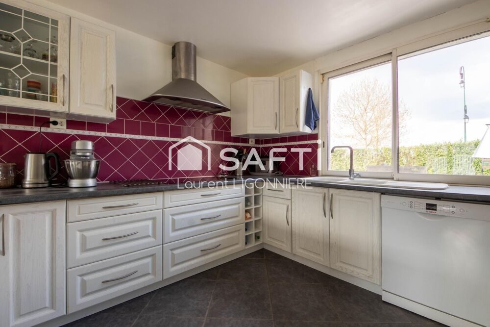 Vente Maison SANTENY – Maison 187 m² avec piscine chauffée, studio et terrain de 1 000 m² Santeny