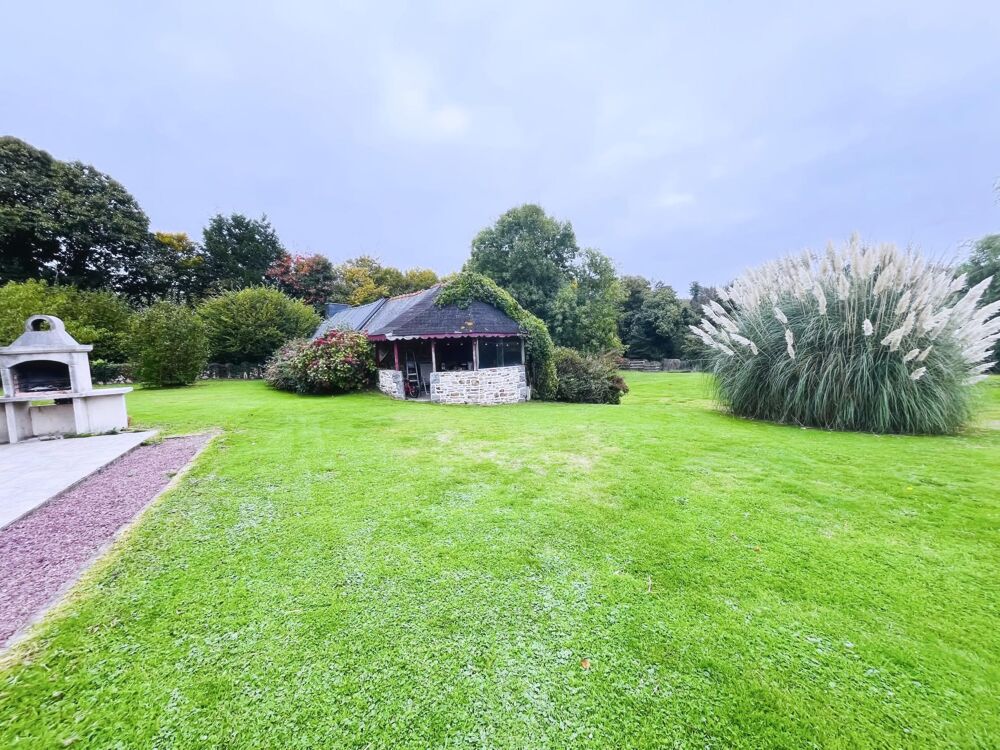 Vente Maison Ensemble immobilier de caractère comprenant une longère, un gîte et une maison à rénover, à 30 minutes de Lannion et proche de l Bégard