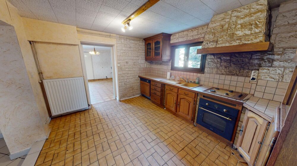Vente Maison Maison 153m² 5 chambres à rénover, terrain 480m² Saint-bonnet-de-mure