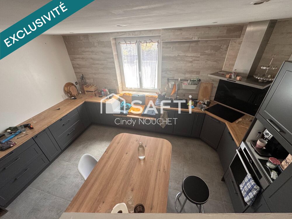 Vente Maison Maison familiale avec jardin à Parigné-l'évêque. Parigne-l'eveque
