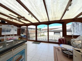  Maison à vendre 12 pièces 335 m²