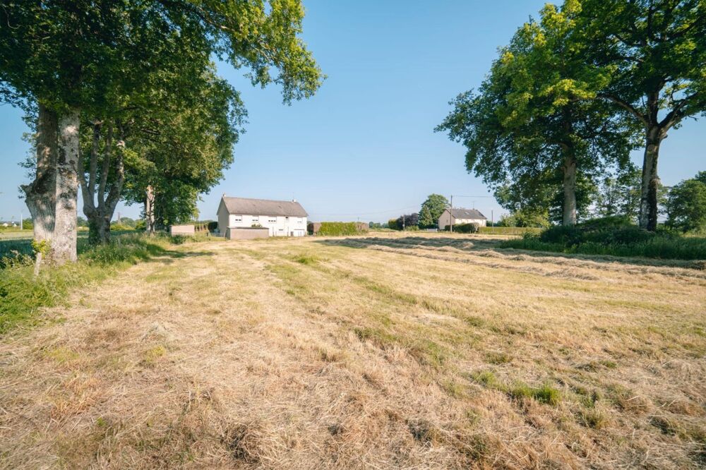 Maison de qualité de 135 m² à rénover avec un terrain de 6855 m² dans la campagne d'argentré du Plessis
