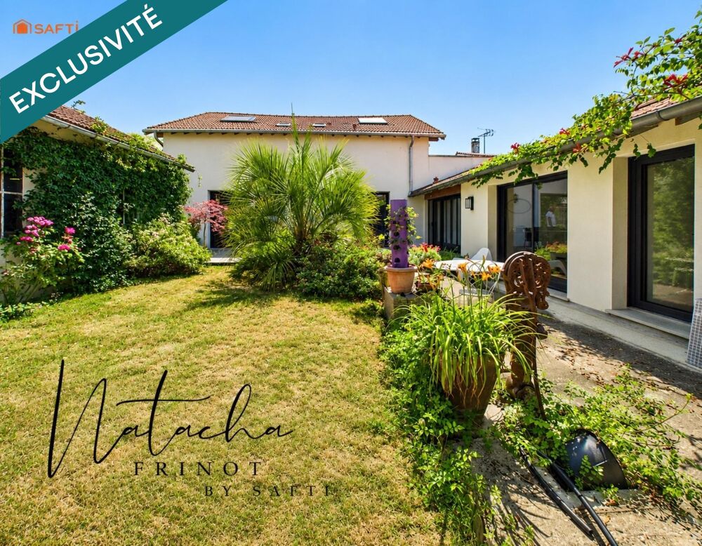 Maison 8 pièces 245 m² · à L' Isle-Jourdain · 245 m² · 940 000 €