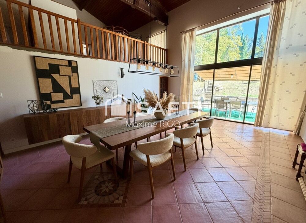 Vente Maison Propriété 10 pièces 401m² avec Appt T3 et Dépendances Virazeil
