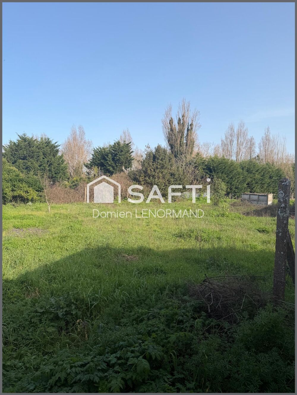 Vente Terrain Magnifique terrain de 2258m2 à  L'ileau 17190 Saint-pierre-d'oleron